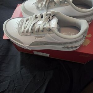 Puma White and Gray Low-Top Sneakers